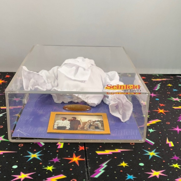 Jerry Seinfeld Miniature Puffy Shirt Collectible - Picture 5 of 6